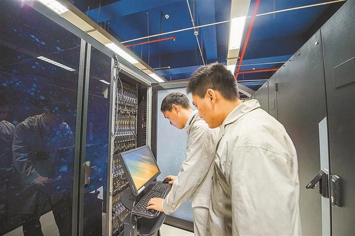 iQOO Neo10 5G 骁龙8 电竞游戏手机（精选款）